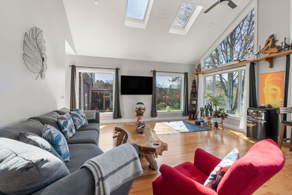 Apartment with Garden View interior